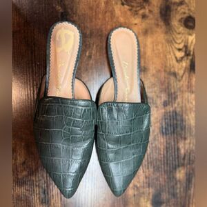 Paula Torres‎ Green Croc Print Flats Size 38 (7US)